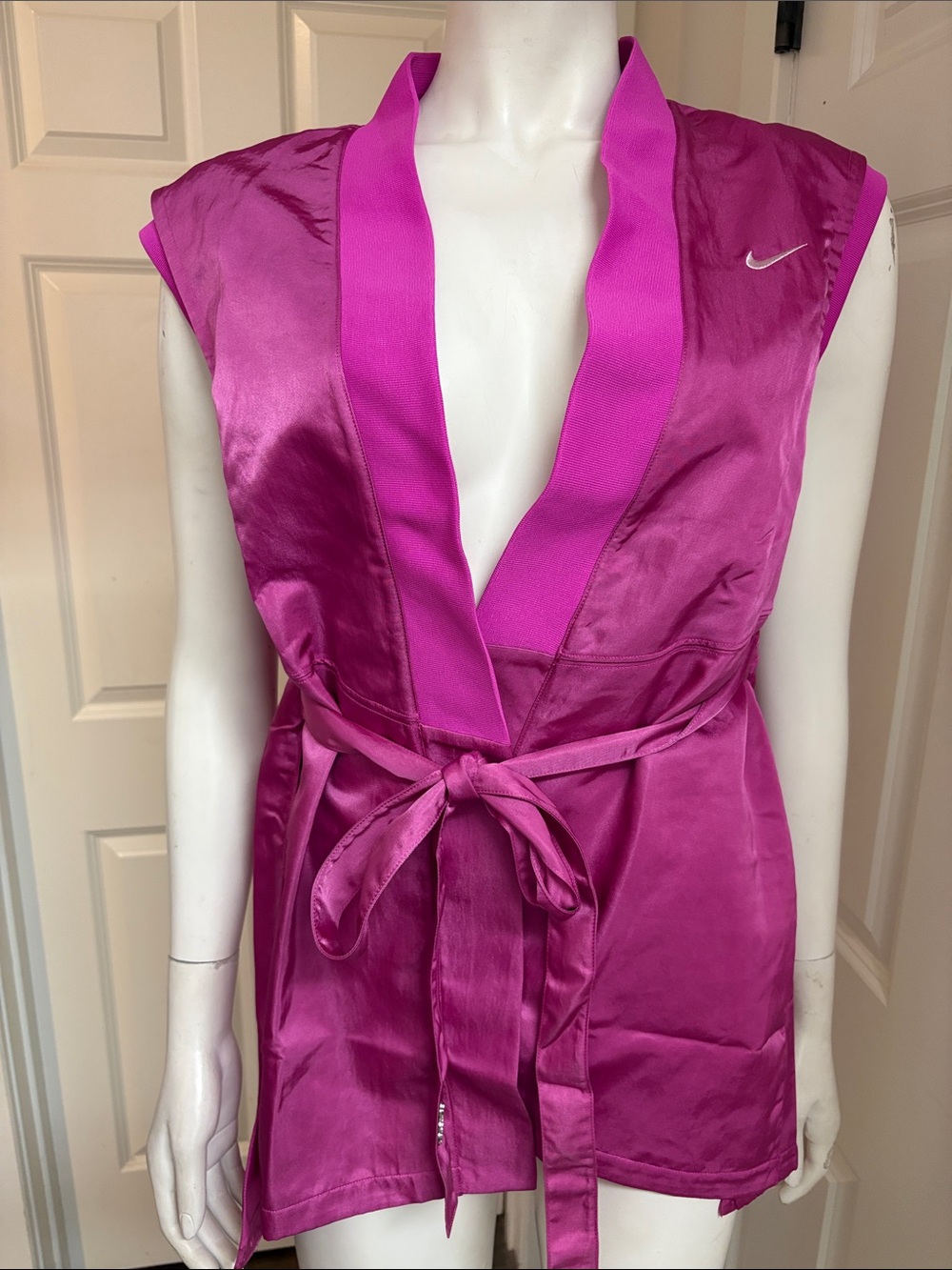 Nike Yoga/Athletic/Training Self-Belt Robe/Vest, NWT!